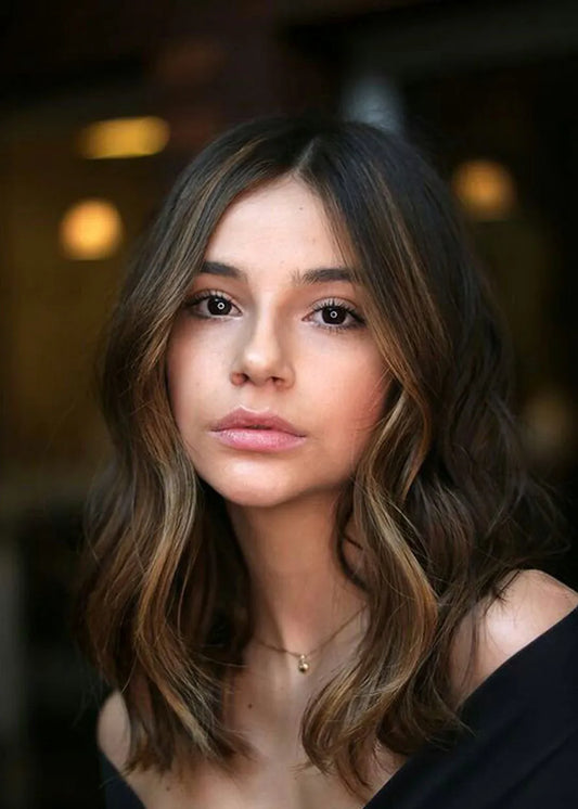 Middle Length Hairstyle Wavy Middle Part Synthetic Hair Lace Front Wigs 20 Inches