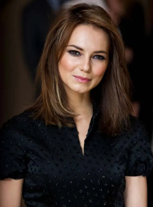 Medium Straight Layered Synthetic Hair Front Lace Wigs