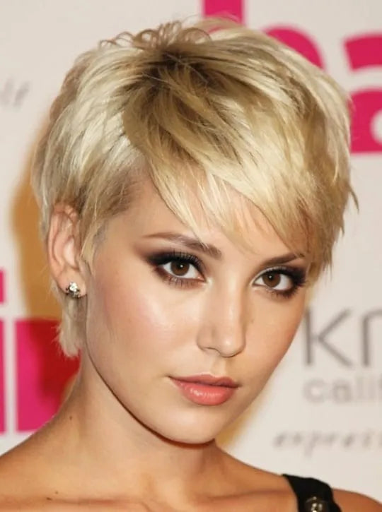 Promi-Edle Frisur Golden 100 % Echthaar Neueste Kurze Perücke