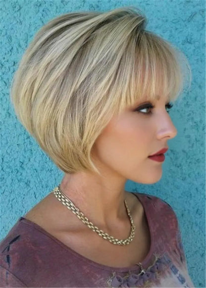 Kurze, gestufte, kinnlange Bob-Perücke aus Echthaar mit glatter Oberfläche