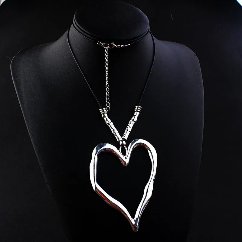 Women's Vintage Style Alloy Material E-Plating Technic Rope Chain Pendant Necklace For Anniversary Wedding Party Birthday Gift Holiday