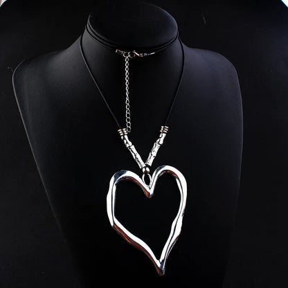 Women's Vintage Style Alloy Material E-Plating Technic Rope Chain Pendant Necklace For Anniversary Wedding Party Birthday Gift Holiday