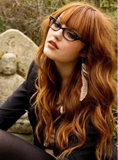 Lange, tief gewellte, kappenlose Perücke mit vollem Pony aus Echthaar, 30 Zoll