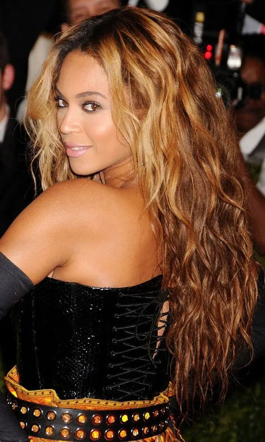 Top Quality Sexy Fashionable Long Wavy Blonde Full Lace Wig 22 Inches